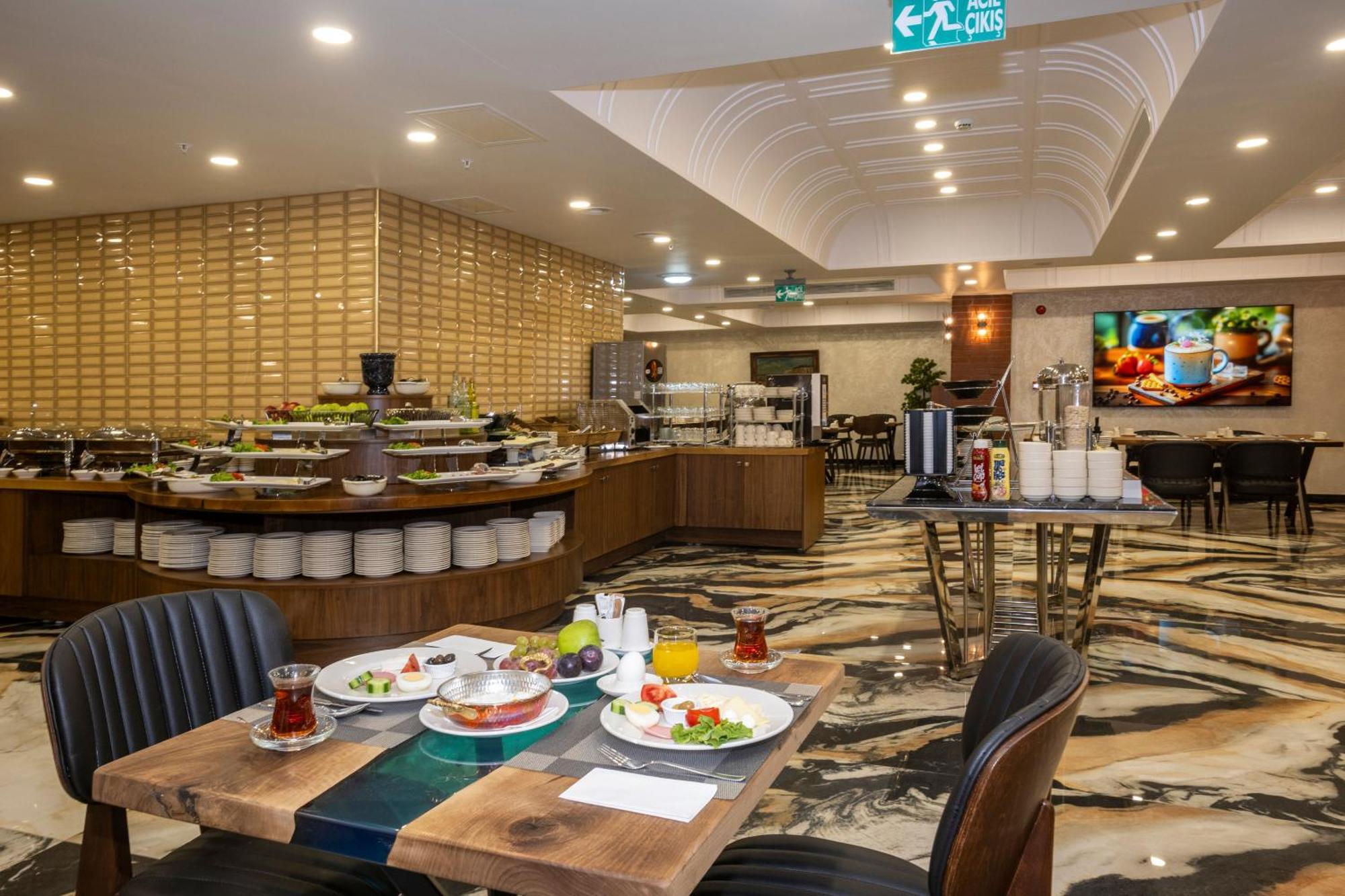Icon Hotel Bomonti Istanbul Bagian luar foto