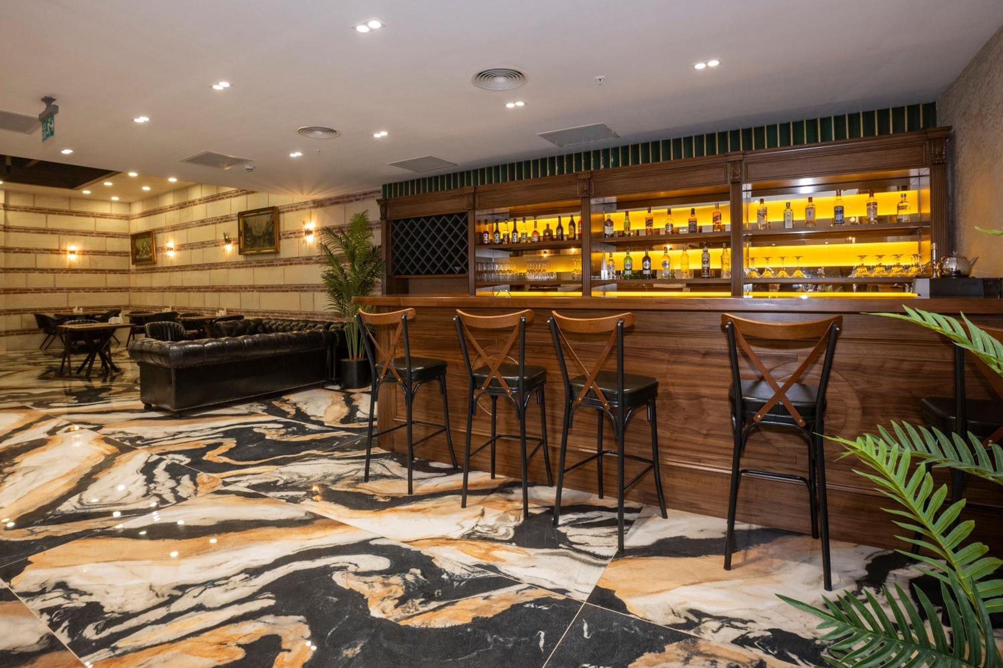 Icon Hotel Bomonti Istanbul Bagian luar foto