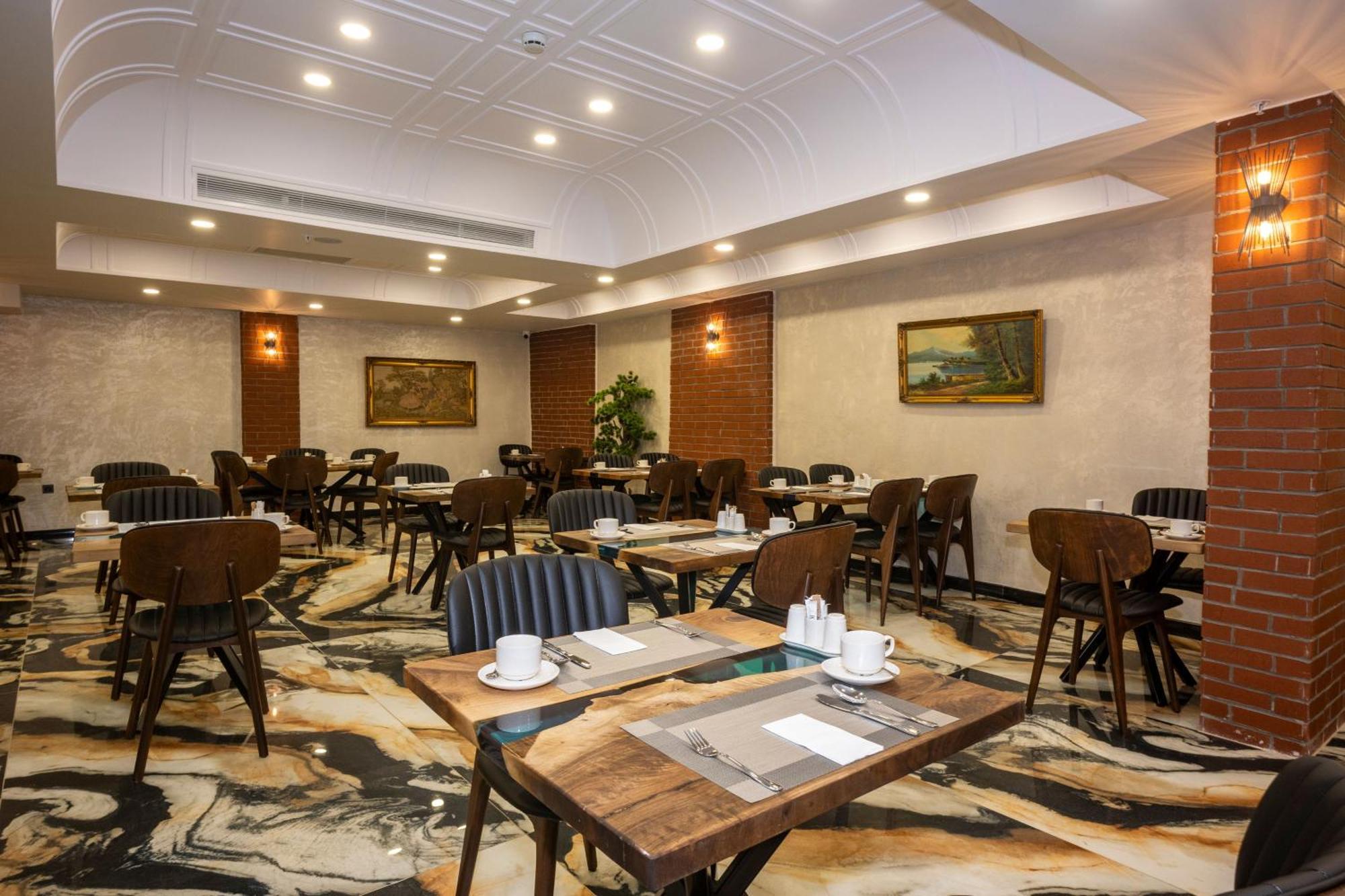 Icon Hotel Bomonti Istanbul Bagian luar foto