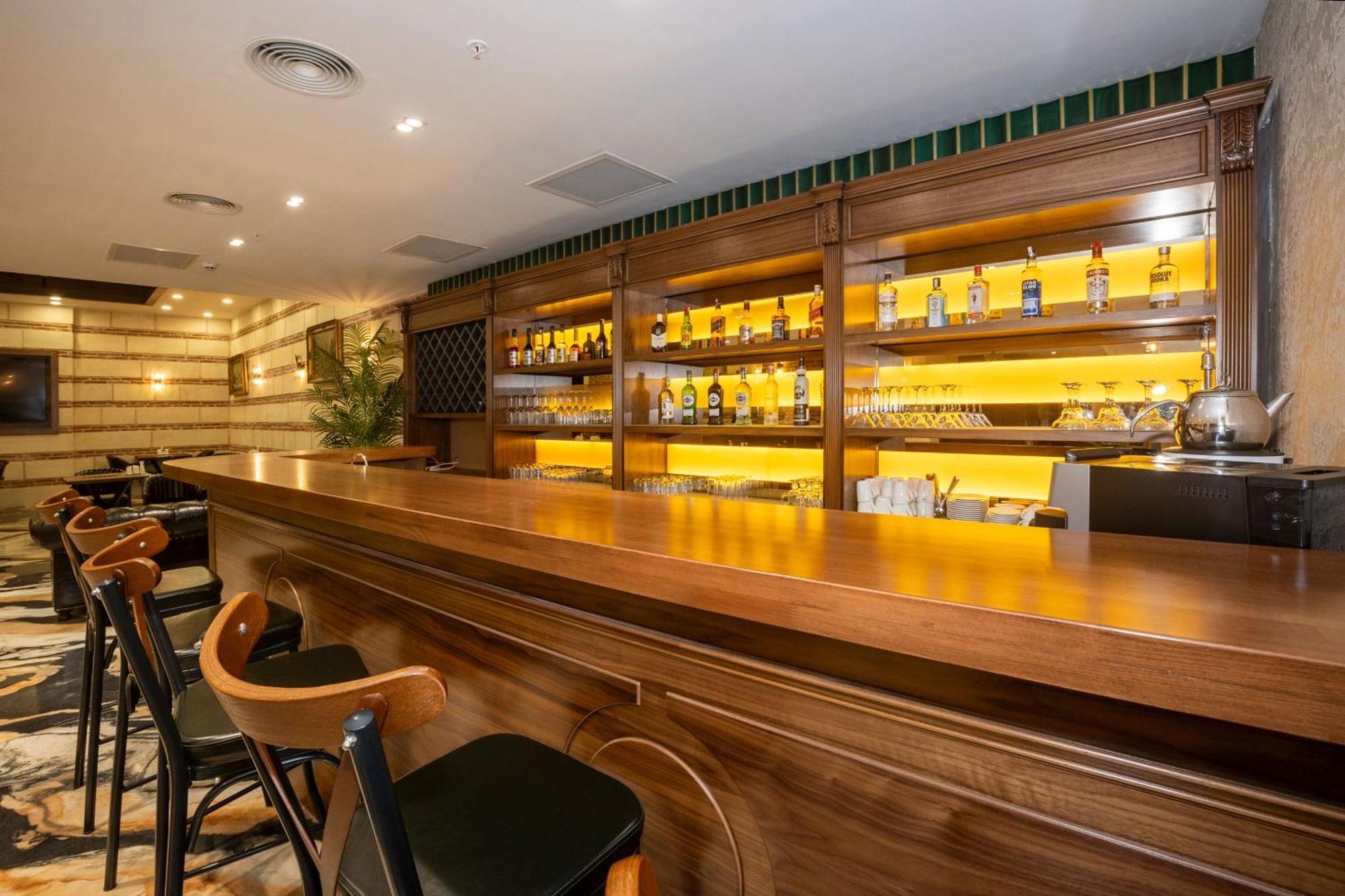 Icon Hotel Bomonti Istanbul Bagian luar foto