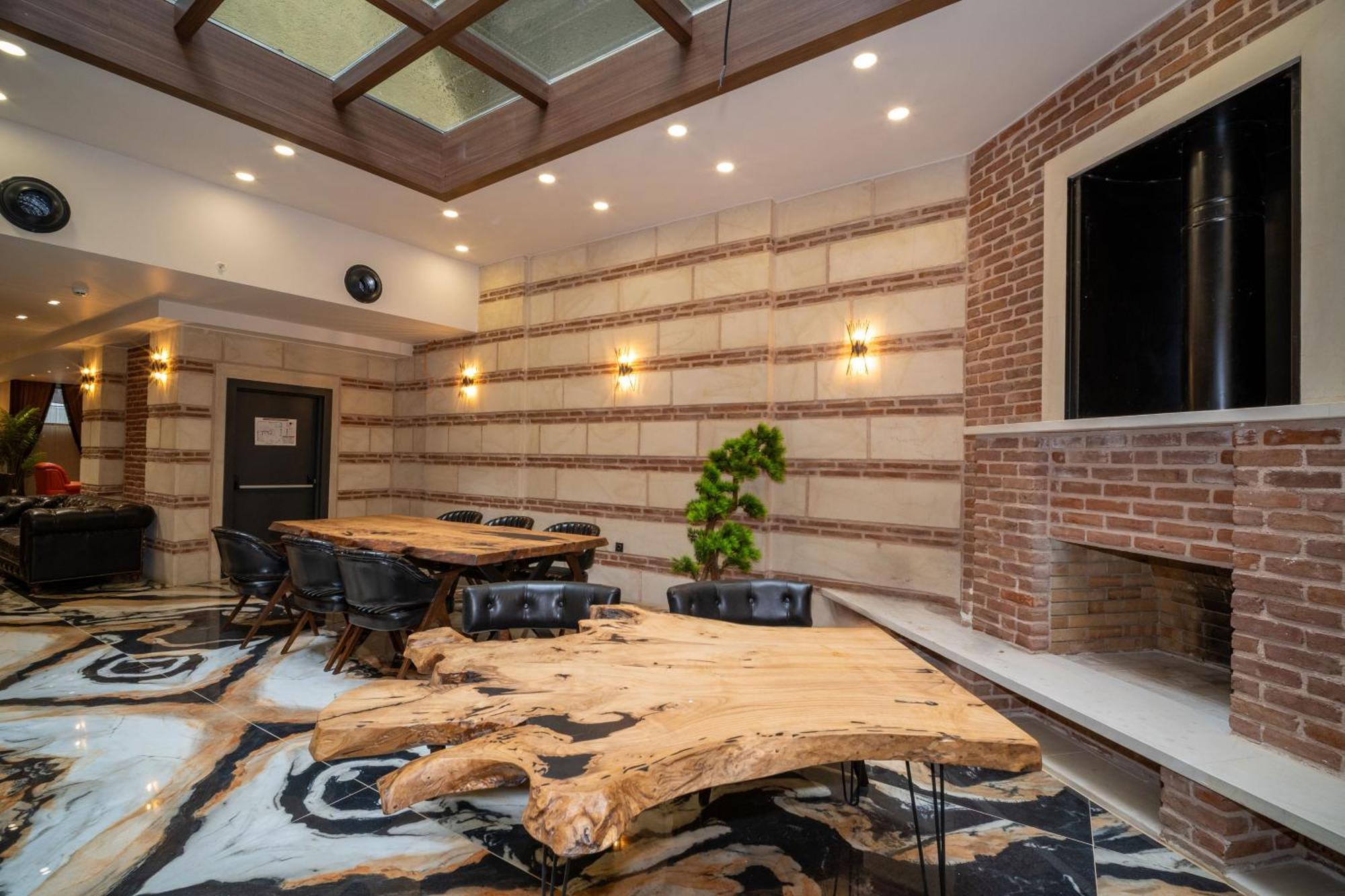 Icon Hotel Bomonti Istanbul Bagian luar foto
